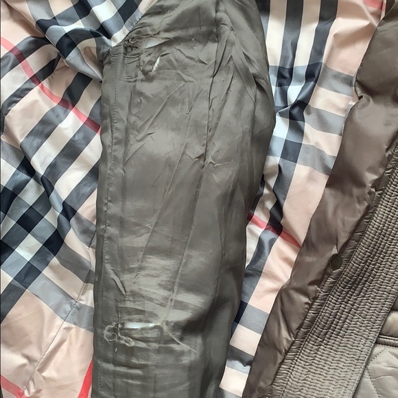 Burberry coat - Picture 5 of 8